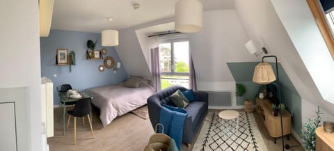 Photo of the whole room