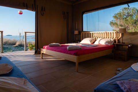 Camping Elizabeth Campground/ 
RV Resort in Rethymno