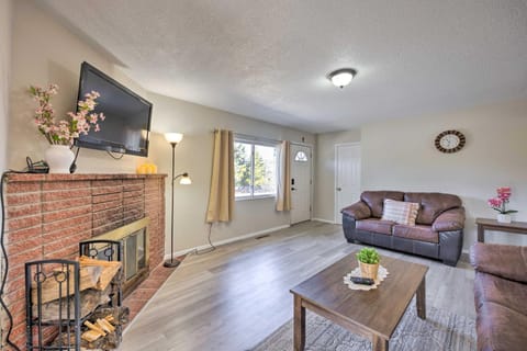 Hike, Bike and Fish Gem with Hot Tub in Woodland Park House in Woodland Park