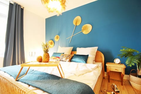 Bed, Bedroom
