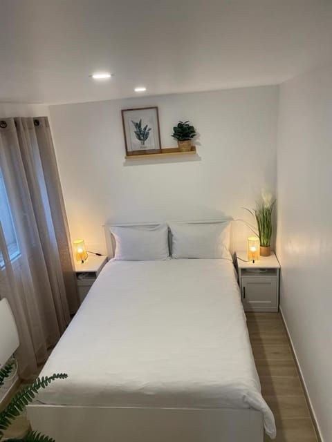 Résidence Chene- 15 MN de Paris et 05 MN d'Orly Aéroport Apartment in Île-de-France