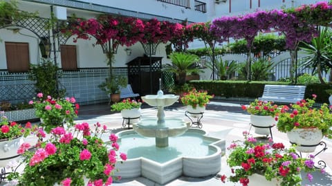 Property building, Garden, Garden view