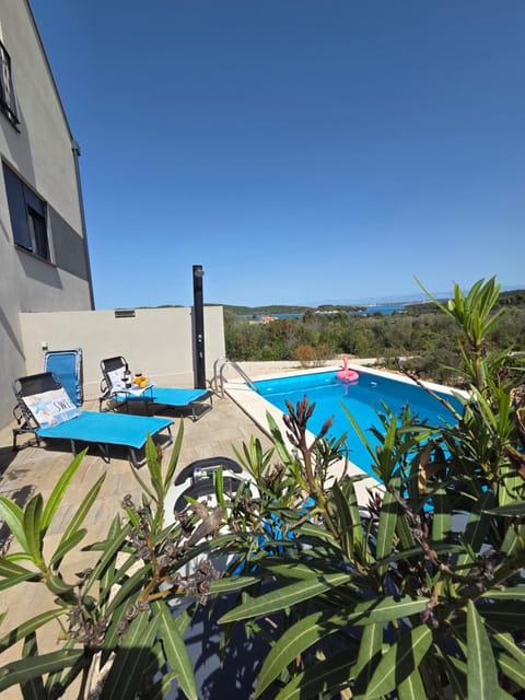 Natural landscape, Swimming pool