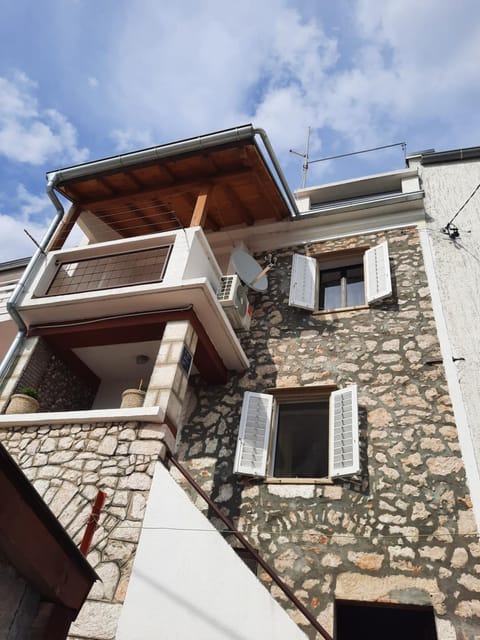 Romantic coastal house in old town of Novi Vinodolski House in Novi Vinodolski