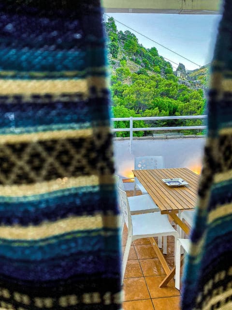Day, Natural landscape, View (from property/room), Balcony/Terrace, Mountain view