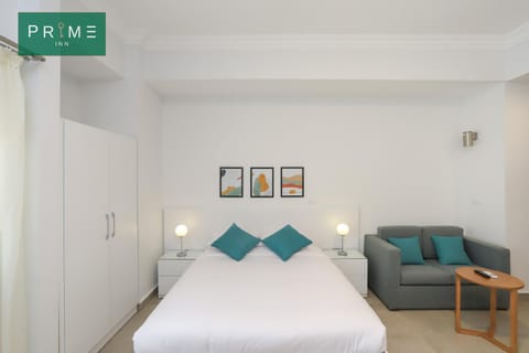 Photo of the whole room, Bedroom