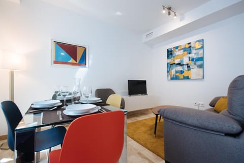 TV and multimedia, Living room, Dining area