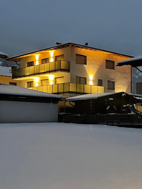 Apart Mountain Apartment in Uderns