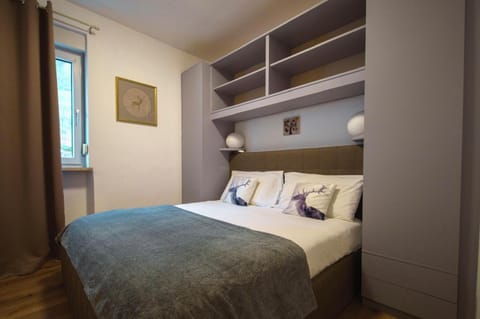 DOLOMIA APARTMENTS PINZOLO vicino alle funivie Apartment in Pinzolo