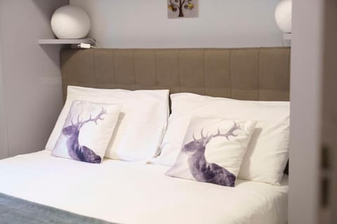 DOLOMIA APARTMENTS PINZOLO vicino alle funivie Apartment in Pinzolo