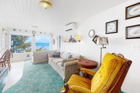 Enjoy the View House in Waldport