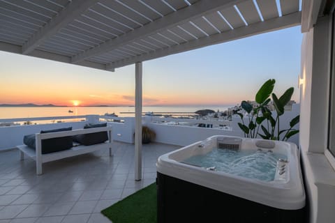 Hot Tub, View (from property/room), Balcony/Terrace, Sea view, Sunset