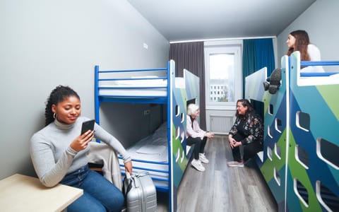 group of guests, bunk bed