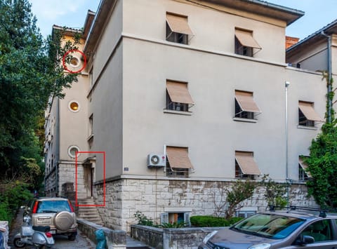 Property building, Facade/entrance
