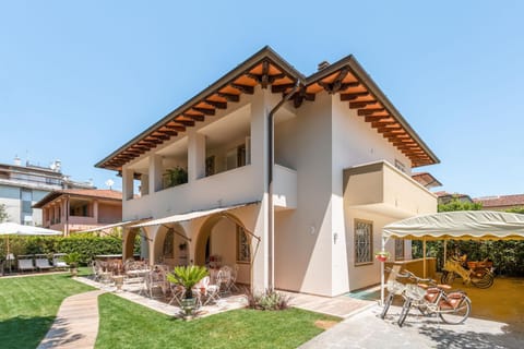 Villa Diletta b&b Bed and Breakfast in Forte dei Marmi