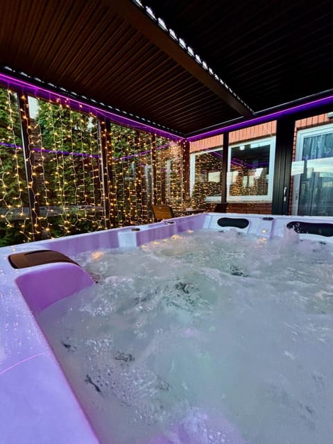 Natural landscape, Hot Tub