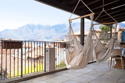 Liivv House Apartment - Lake Como Apartment in Colico