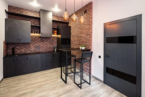 Kitchen or kitchenette, Dining area, stove