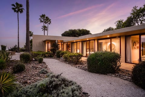 Property building, Garden, Garden view