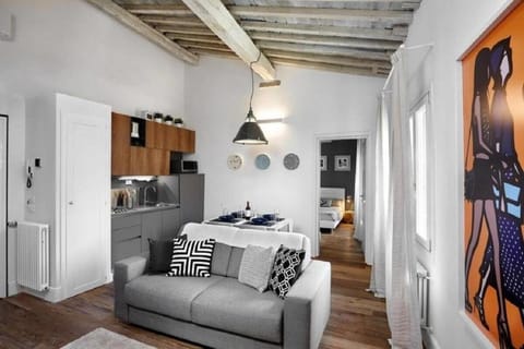 Kitchen or kitchenette, Living room, Dining area