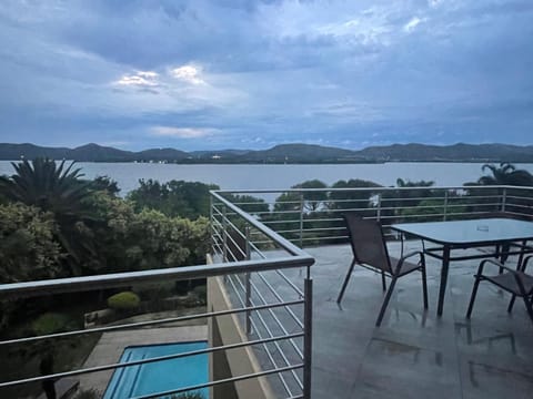 View (from property/room), Balcony/Terrace