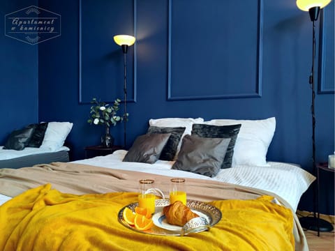Bed, Living room, Bedroom