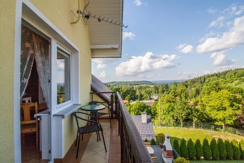 Balcony/Terrace, Mountain view