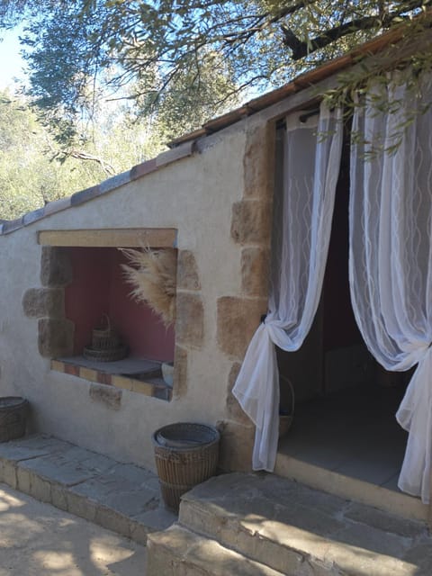 CAMPING GALLINA VARJA Campground/
RV Resort in Porto-Vecchio