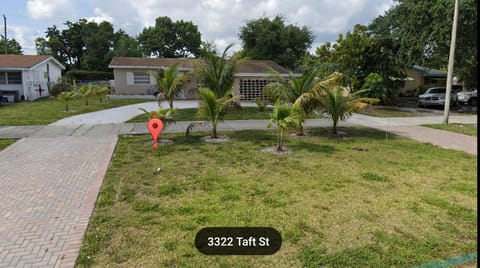 Cozy apartment in quite zone Apartment in Hollywood