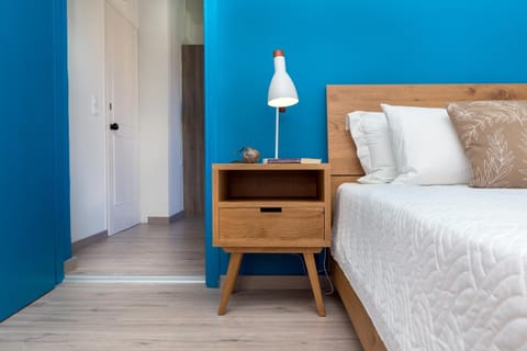 Property building, View (from property/room), Bedroom, furniture
