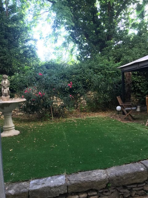 Le jardin Apartment in Aix-en-Provence