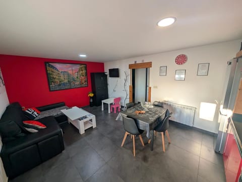 Living room, Dining area, kitchen