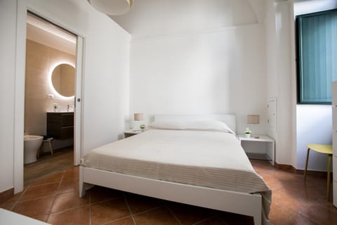 Bed, Bathroom, Photo of the whole room, Bedroom