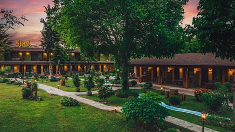 Property building, Garden, Garden view