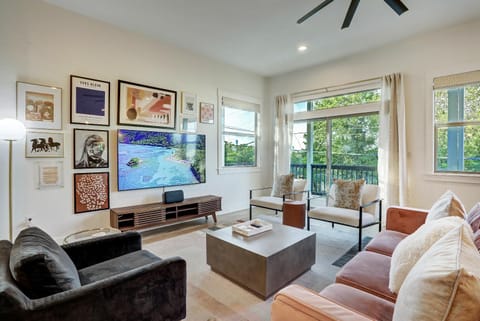 Bachelor/Bachelorette Mansion In the Heart of ATX Villa in Austin