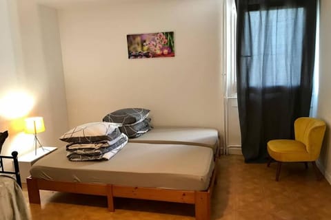 Appart T2 spacieux proche Gare TGV Apartment in Le Mans