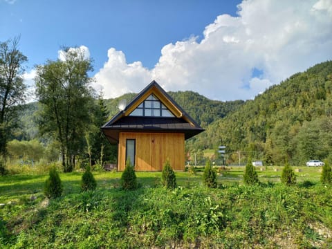 Property building, Spring, Day, Natural landscape, View (from property/room), View (from property/room), Seating area, Mountain view