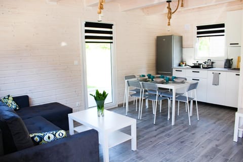 Port Relaks Klimatyzowane Domy Całoroczne w Rewalu House in West Pomeranian Voivodeship, Poland