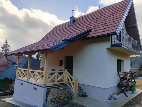 Vikendica Vera House in Zlatibor District, Serbia