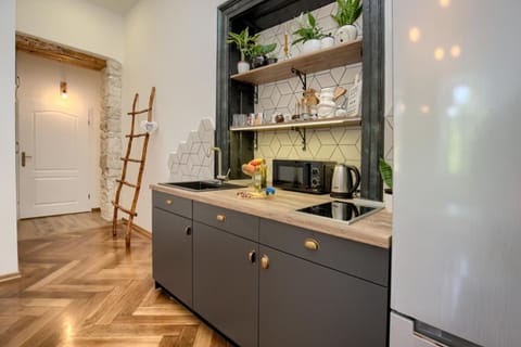 Coffee/tea facilities, Kitchen or kitchenette