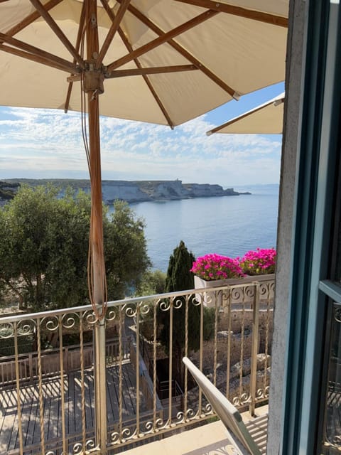 Natural landscape, View (from property/room), Balcony/Terrace, Sea view
