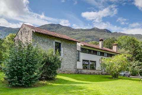 Property building, Garden, Garden view