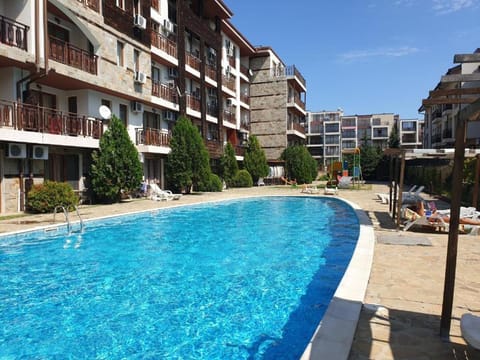 Property building, Swimming pool