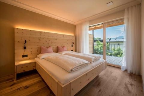 Property building, Living room, Bedroom