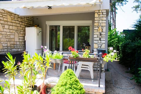 Facade/entrance, Natural landscape