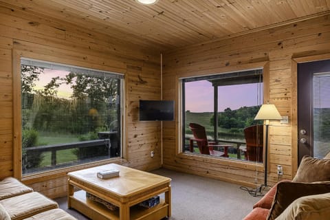 This is the ultimate in private escape House in Buffalo River