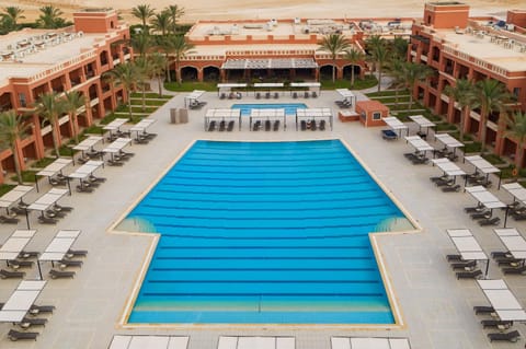 Property building, Swimming pool