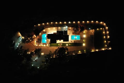 Property building, Bird's eye view