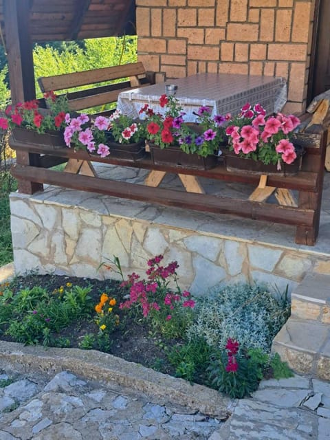 Planinska Kuća Dušan House in Zlatibor District, Serbia