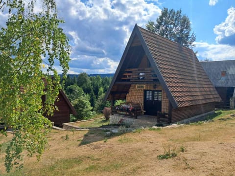 Planinska Kuća Dušan House in Zlatibor District, Serbia